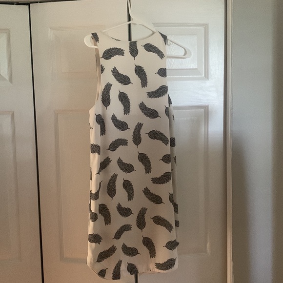 H&M Feather Print Mini Sheath Dress - Picture 2 of 4